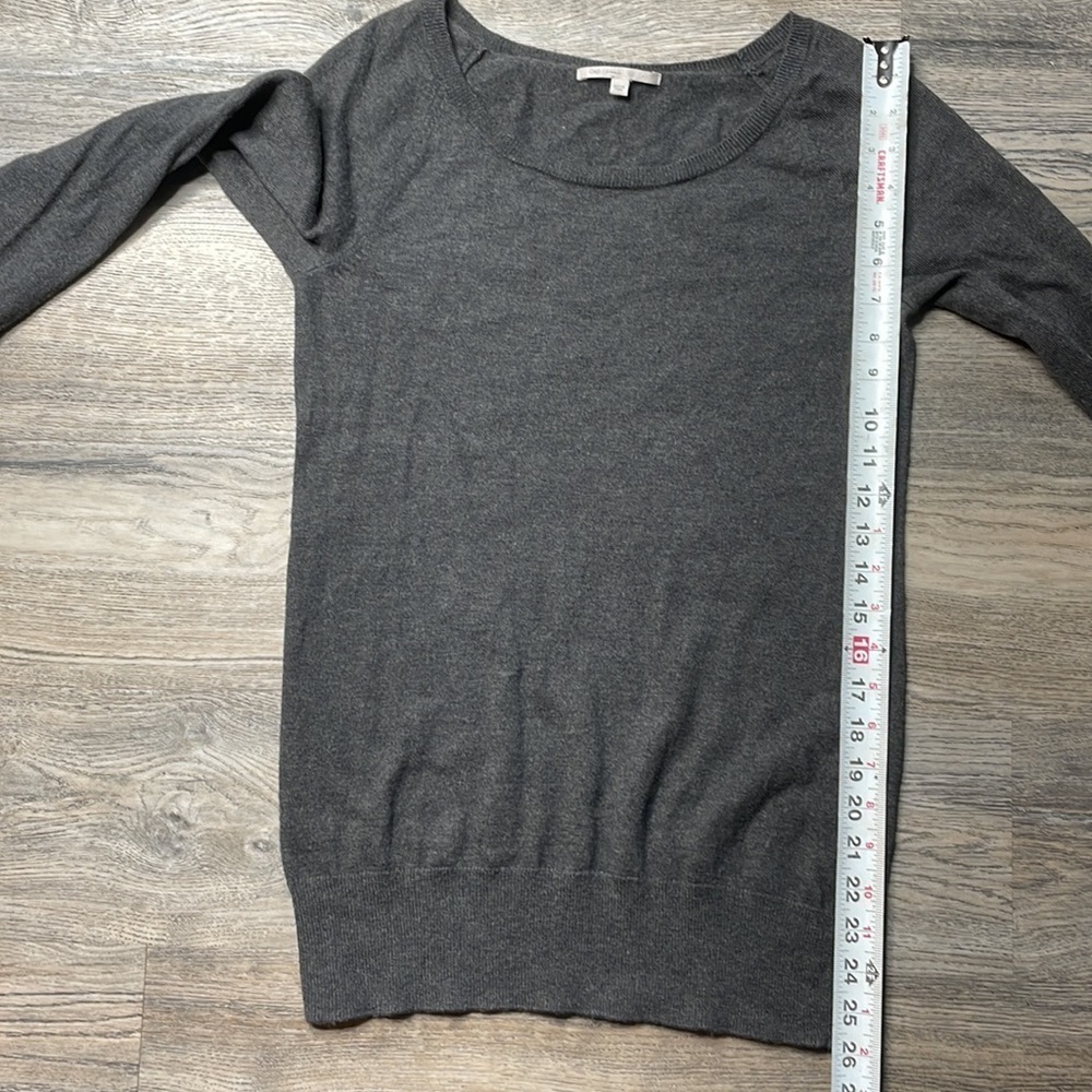 GAP Women’s Charcoal Wool Blend Crew Neck Sweater with button cuff, size small - Picture 6 of 9